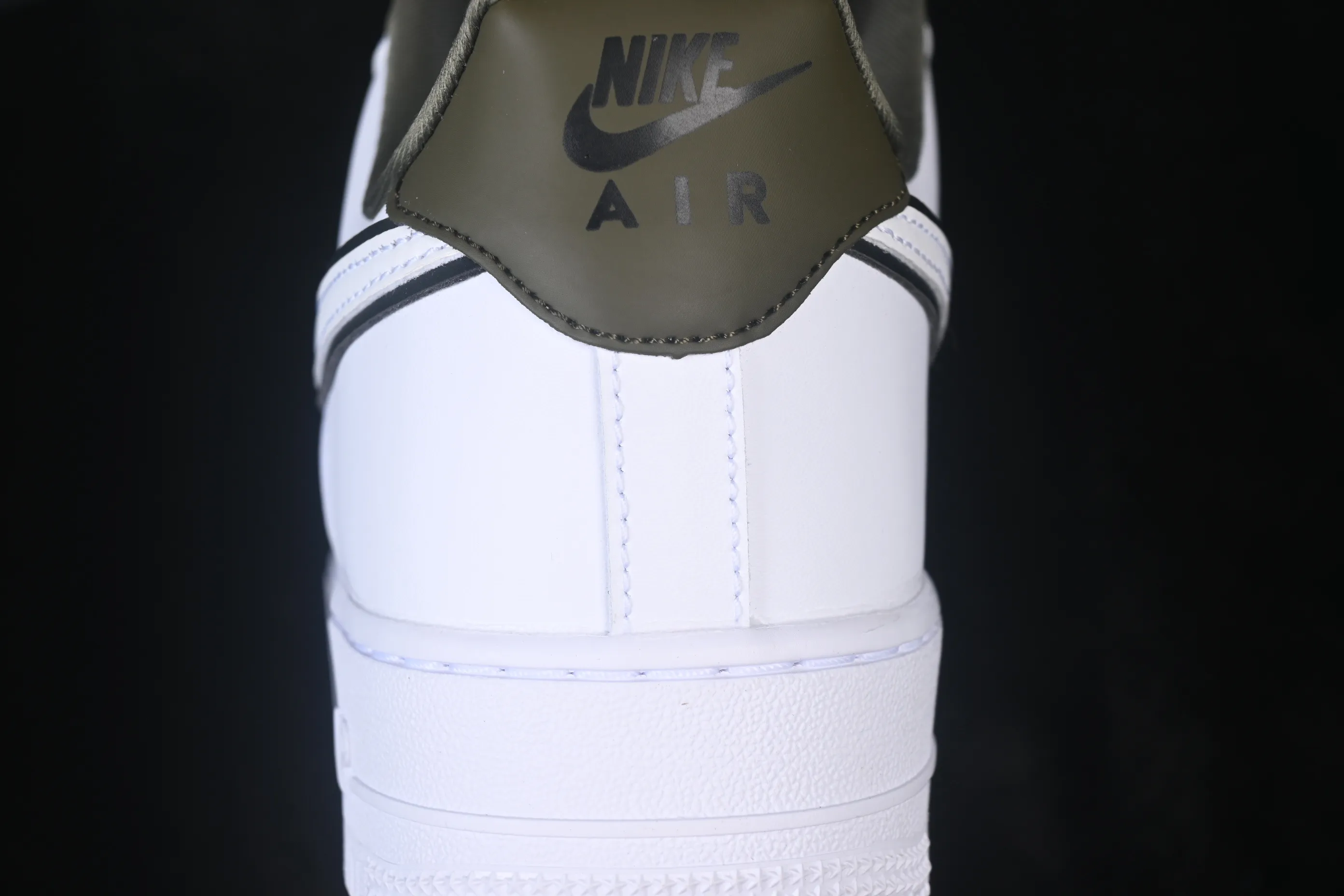 All categories Nk Air Force 1 Air Force series Nk Air Force 1 Low Air Force low-top Nike Air Force 1'07 Low Air Force 1 low-top casual sneakers IO4226-100